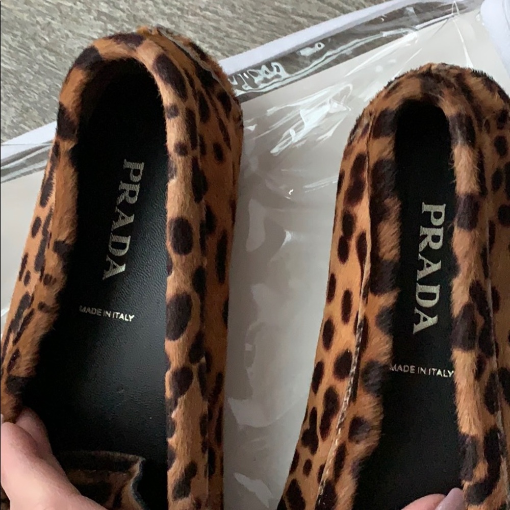 🧡🖤 Prada Moccasin Pony Hair Flats 🧡🖤 - Picture 4 of 13